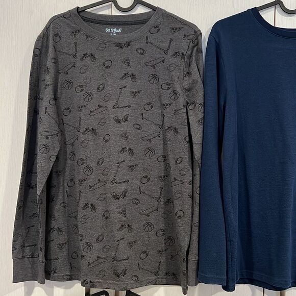 🎉Final Deal 🎉Long sleeve bundle 3 - Picture 2 of 8